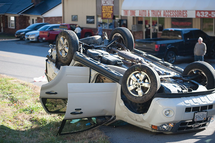 6 injured in Pikeville crash